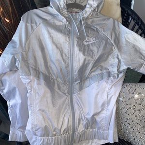 Nike wind breaker